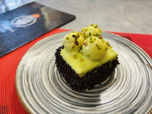 Pisztáciás profiterol